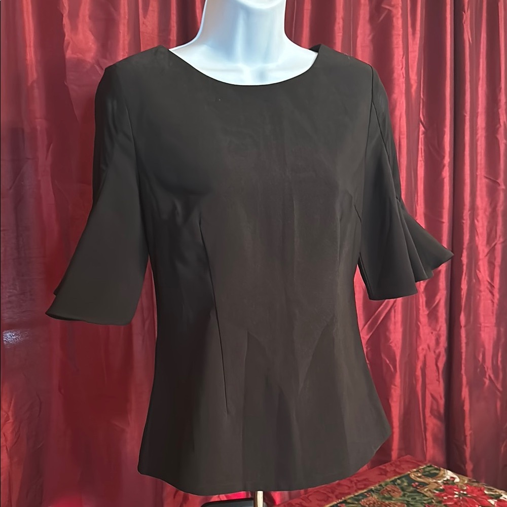 Gracia Black Bell Sleeve Fitted Blouse
